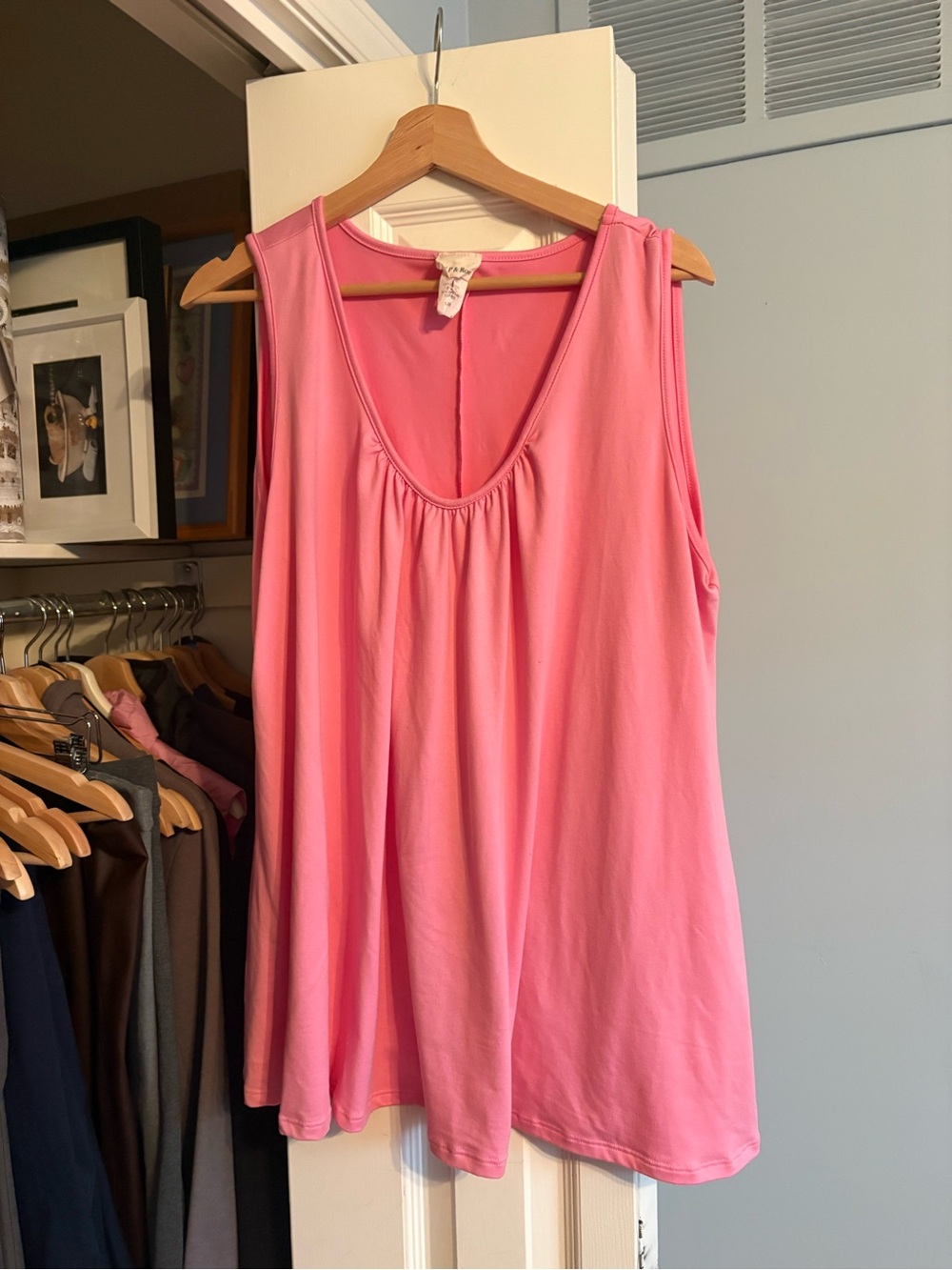 Women's Gathered Scoop Neck Tank Top - Pink